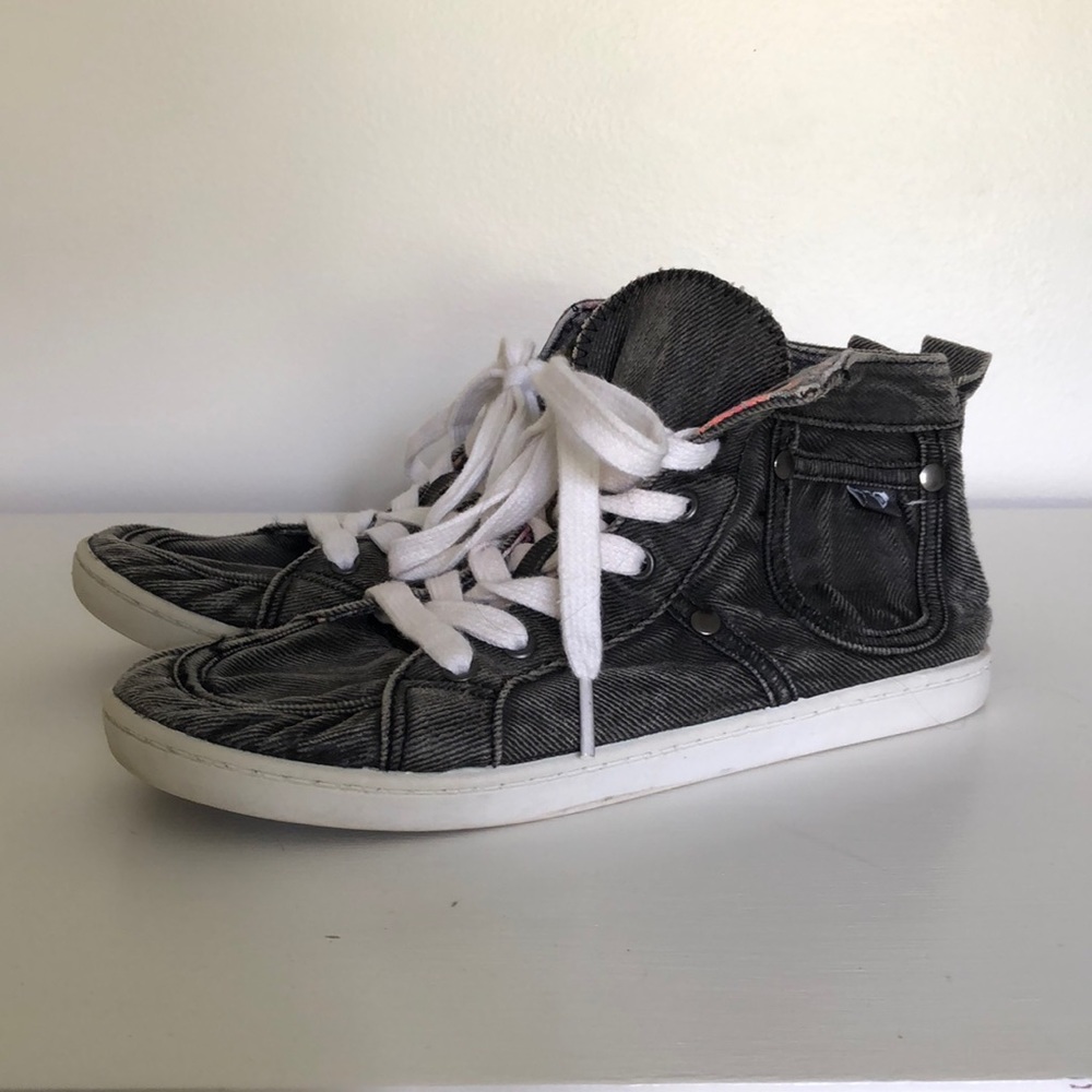 Roxy Hightop Shoes